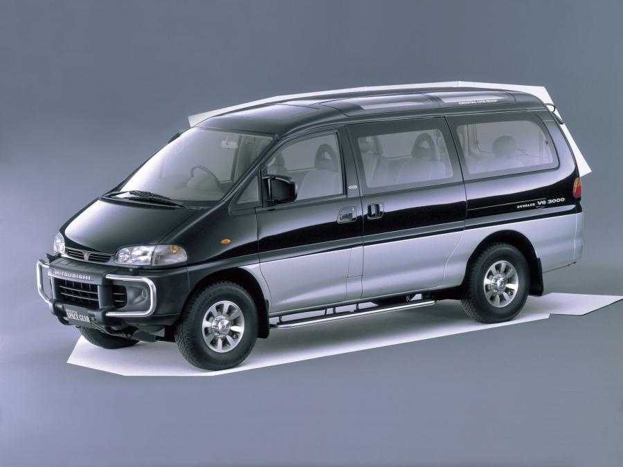 Mitsubishi Delica Space Gear LWB 4WD '1994